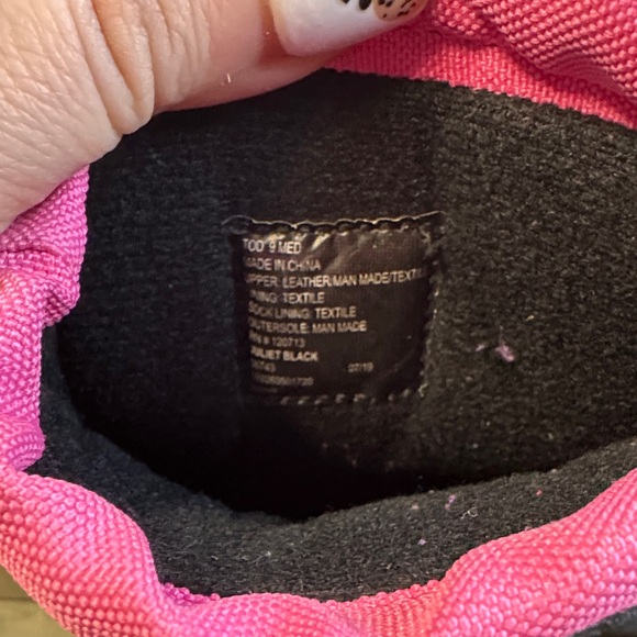 Totes Kids' Black and Pink Winter Boots - Picture 5 of 6